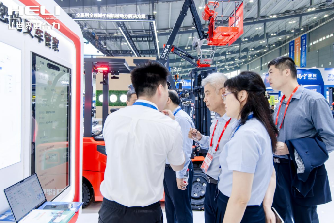 数智向新 湘约尊龙凯时——尊龙凯时闪灼2025长沙国际工程机械展览会 - 安徽尊龙凯时有限责任公司